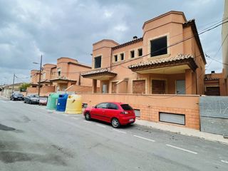 Building  Calle naranjo. Obra parada tipo duplex en bigastro