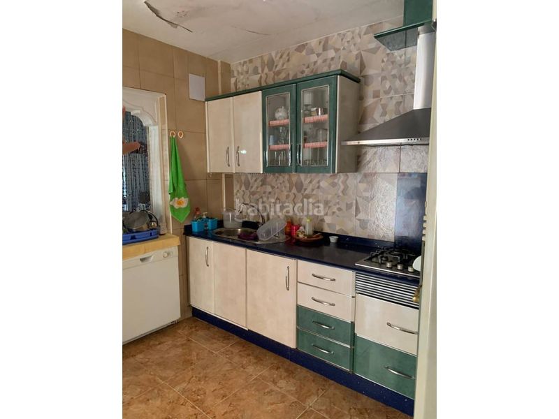 Foto b7251842-efec-4c09-94ec-07b26cb0393d. Casa amb aparcament a Roldán Torre - Pacheco