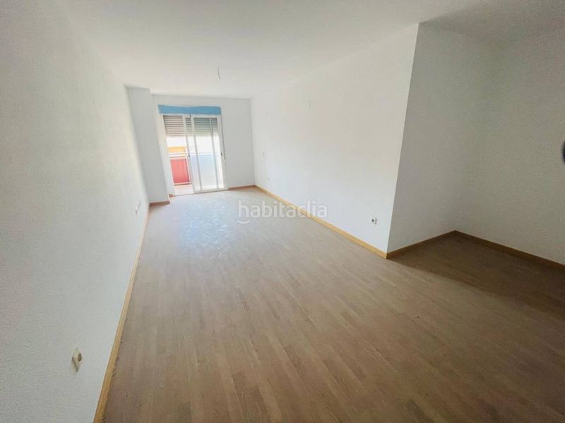 Foto a5381d88-074e-466f-b8c0-43d9e1bb5eec. Pis amb calefacció aparcament a Beniel