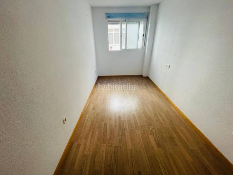Foto a7595321-f7a9-456a-933b-ff69fd5c7e54. Pis amb calefacció aparcament a Beniel