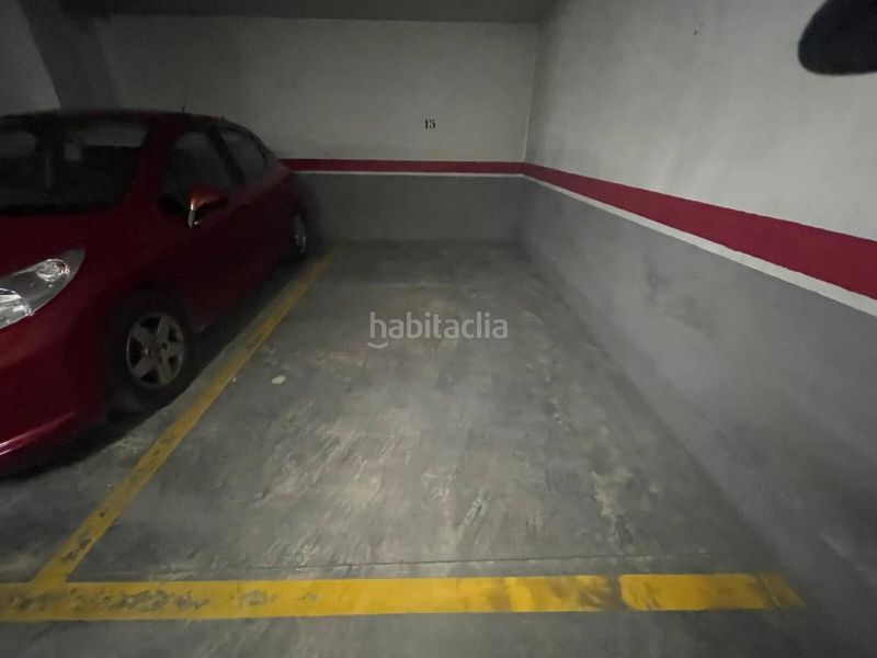 Foto a6d4e82b-e918-4e84-b102-d7156d1dfbaa. Aparcament cotxe a Beniel