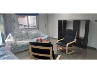 Miete Etagenwohnung  Calle puerta nueva. Se alquila piso de estudiantes en el centro de murcia