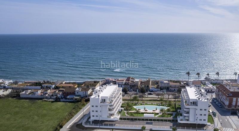 Foto 7a8b5823-e648-4533-b56b-f2dda80135a9. Apartamento moderno apartamento con 3 dormitorios y garaje a 100 m del mar. en Algarrobo Costa
