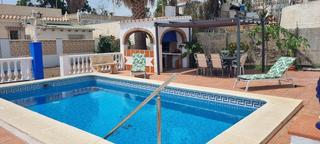 Location Maison  Carril de sevilla. Casa tradicional, a solo 750 m. de la playa, con piscina privada
