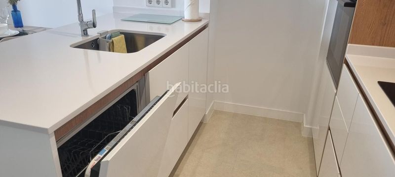 Foto fec1db96-174a-456b-adb0-b78ab46eaa4a. Location appartement avec chauffage piscine dans Poniente-Faro Torre del Mar