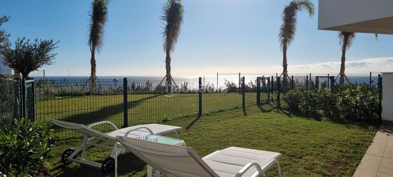 Foto 596b1c6a-81b8-40ab-baef-1345e51b9b05. Alquiler apartamento  con terraza y jardín privado junto al mediterráneo en Torrox