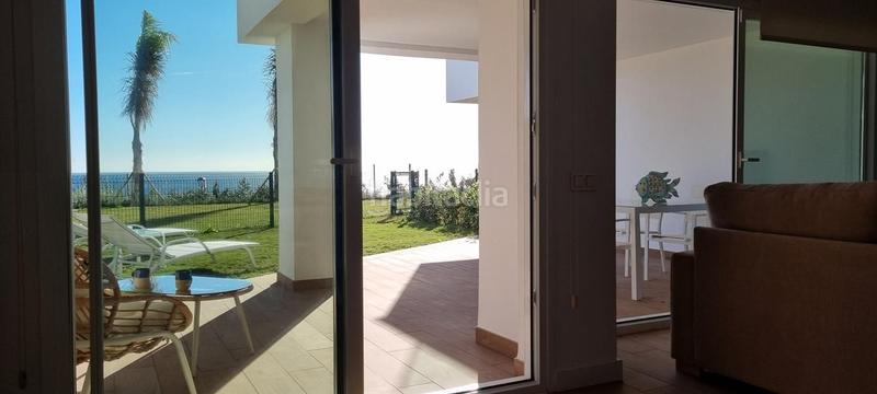 Foto 6acfc783-43dc-4b01-8786-a8da9b7c12eb. Alquiler apartamento  con terraza y jardín privado junto al mediterráneo en Torrox