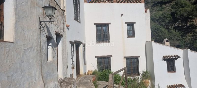 Foto 6411e386-fc87-4e08-a4fb-144b6f0f589a. Casa adossada amb piscina a Cómpeta