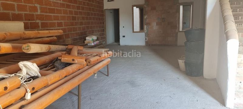 Foto d15ab6bd-742e-4ee4-96f6-9f14a65c2965. Casa adossada amb piscina a Cómpeta