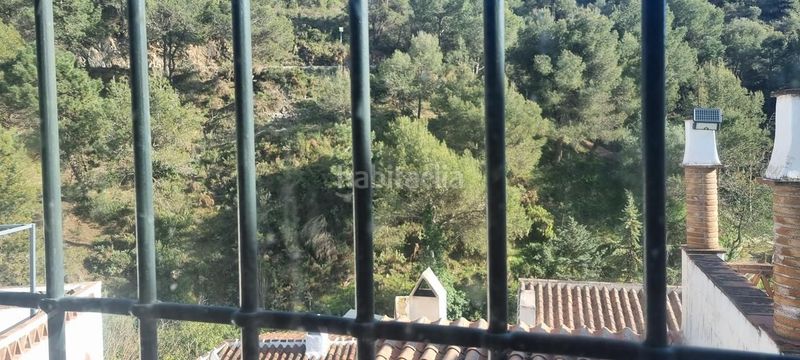 Foto d296c2e3-fd5e-42af-b0b3-f81d39d30122. Casa adossada amb piscina a Cómpeta