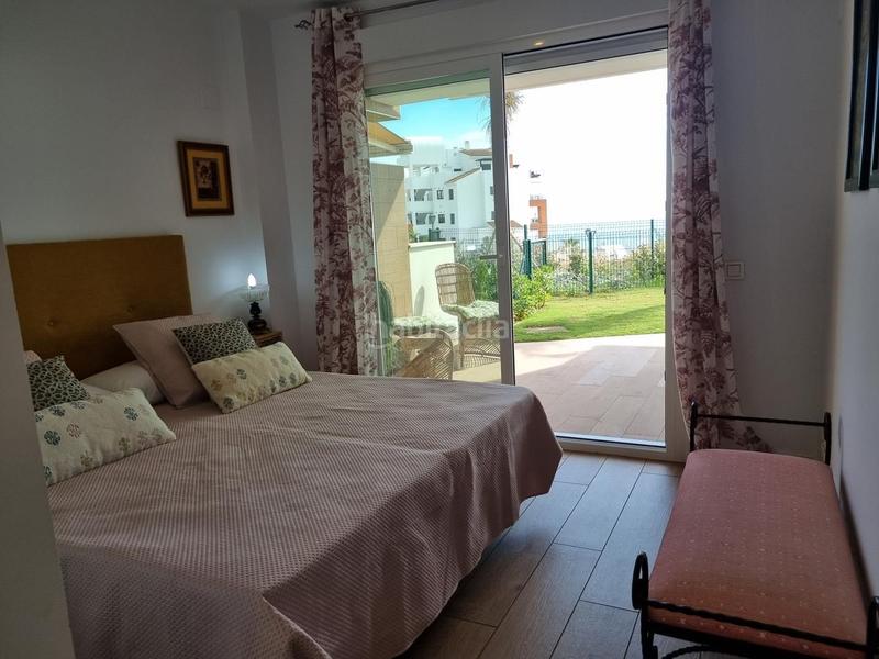 Foto 75649d67-c41f-4e23-9eb3-9fe2fc29de24. Apartament amb calefacció piscina a El Peñoncillo Torrox