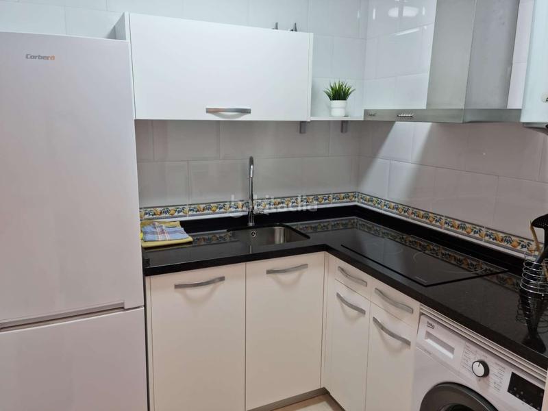 Foto 0db2af4e-d6fe-49cd-b09a-f315a6935857. Location appartement dans Urbanización Santa Rosa Torrox