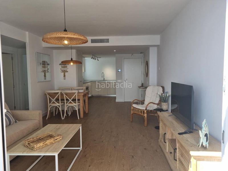 Foto 0bd51f50-96f2-4969-836e-2dc14524b51a. Apartament amb calefacció piscina a El Peñoncillo Torrox