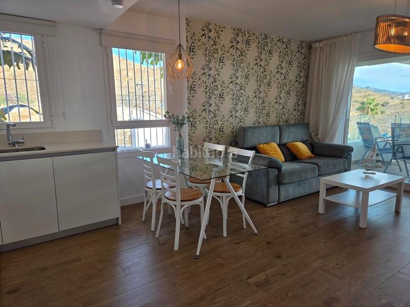 Foto 7eab4e0f-0bfa-467f-947e-ce5f17d39ba5. Rent apartment with heating pool in El Peñoncillo Torrox