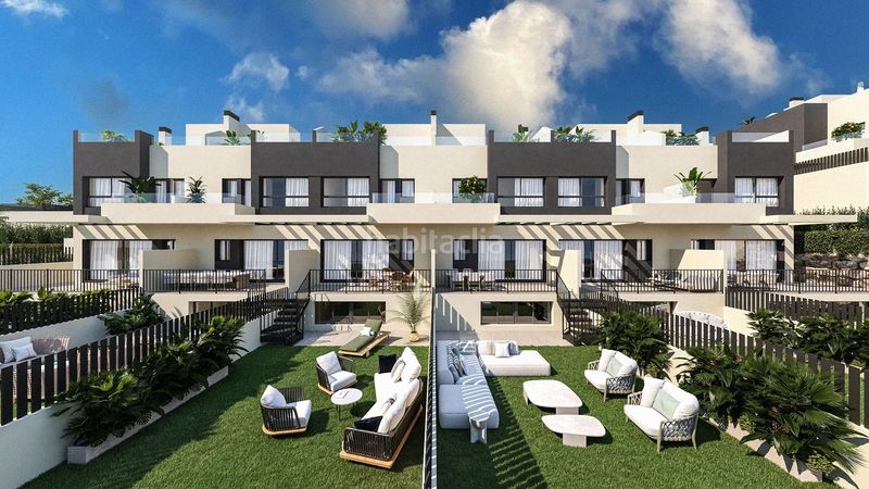 Foto a0e2d155-7fc8-4f70-beee-67c74064bcfe. Casa adossada amb calefacció piscina a Viña Málaga Torre del Mar