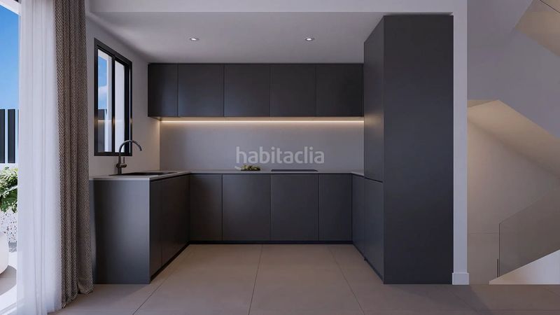 Foto cc5b361b-e71a-495b-89ff-44b73fc7859a. Casa adossada amb calefacció piscina a Viña Málaga Torre del Mar