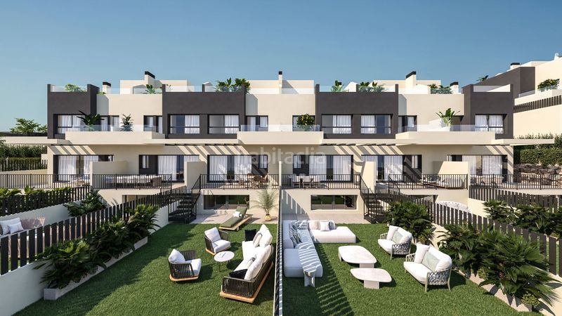 Foto ee2be5bf-5615-44c8-b0b0-88e03f901443. Casa adossada amb calefacció piscina a Viña Málaga Torre del Mar