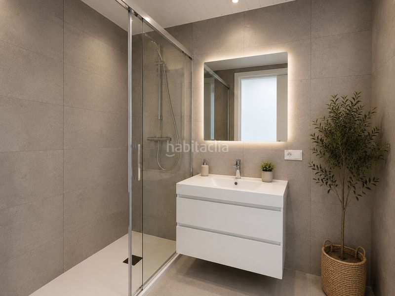 Foto 5f844ab0-57c4-44dc-b11e-f114e70a8ffe. Apartament amb calefacció piscina a Poniente-Faro Torre del Mar