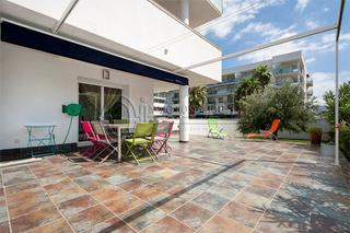 Apartament a Santa Margarida. Apartamento con jardin privado,  plaza de parking y trastero