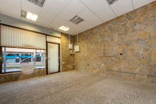 Local Comercial a Carrer castellar 28. Local comercial y vivienda a reformar en port de llançà