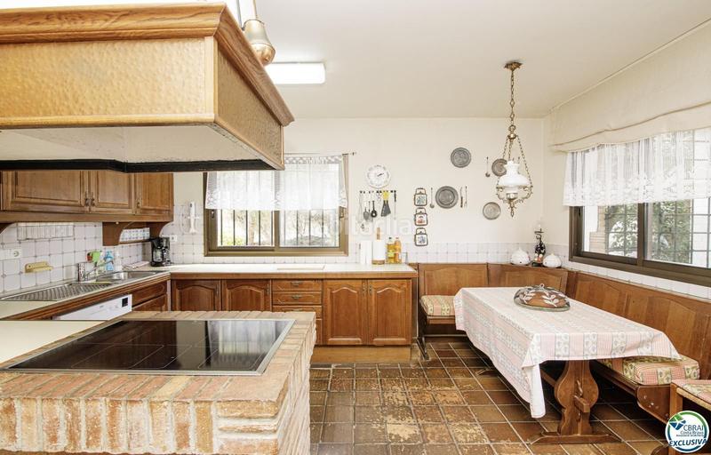 Foto 14cf2abb-12b4-42cc-84c5-50643baa8957. Casa amb piscina a Nord Roses