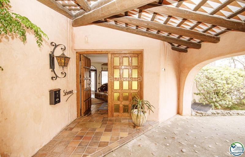 Foto 6cbdc345-2e50-4f9a-8b65-0e1ac888f26c. Casa amb piscina a Nord Roses