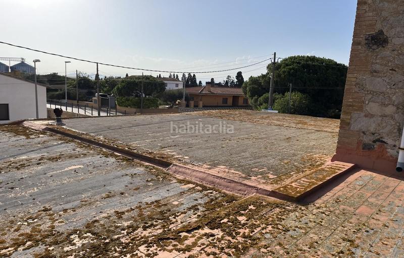 Foto 45008059-625d-4ce4-9c07-55f45ac122aa. Casa  para reformar con local y 3 parcelas en Vilamacolum