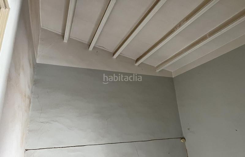 Foto c6cb72af-54f8-4238-b88c-fea56a495b72. Casa  para reformar con local y 3 parcelas en Vilamacolum