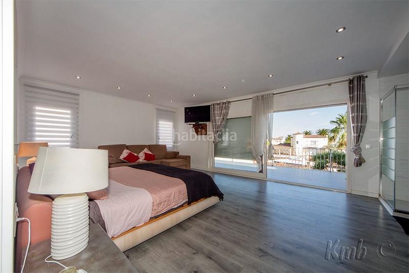 Foto 4c6e4077-e51c-41c6-a5b2-2cb2a9a69b68. Casa amb calefacció piscina a Port Banyuls - Port Alegre - Port Empordà Empuriabrava