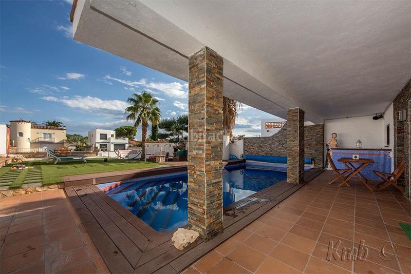 Foto 75972c00-33e2-470b-a82a-38d67da02a87. Casa amb calefacció piscina a Port Banyuls - Port Alegre - Port Empordà Empuriabrava