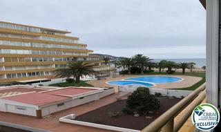 Apartamento en Gola estany 12. Fantástico apartamento reformado en roses holiday center  piscin