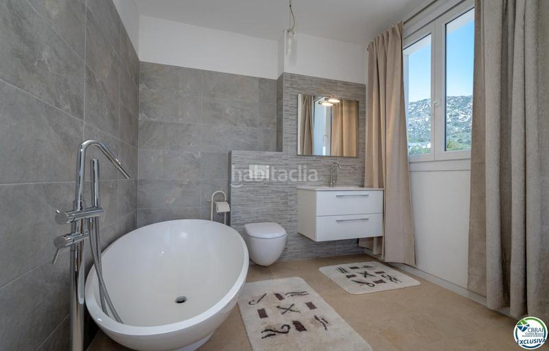 Foto c80430b0-9009-4450-a680-fc444594b909. Casa magnífica villa reformada rodeada de naturaleza en Palau-saverdera