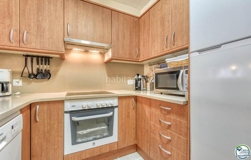 Foto 3f1b967b-4cb3-4f95-a55b-5a3d68fe8a24. Apartament a Salatar Roses