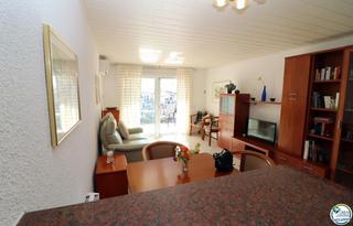Apartament  Port banyuls. Encantador apartamento en venta en empuriabrava con vistas al ca