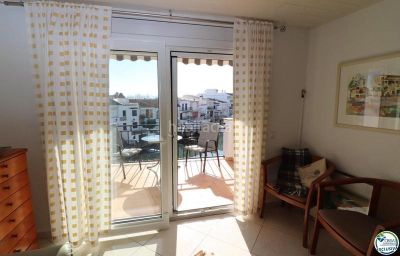 Foto f5da696e-50cb-4426-a09b-781da1f731fd. Apartamento encantador apartamento en venta con vistas al canal en Empuriabrava