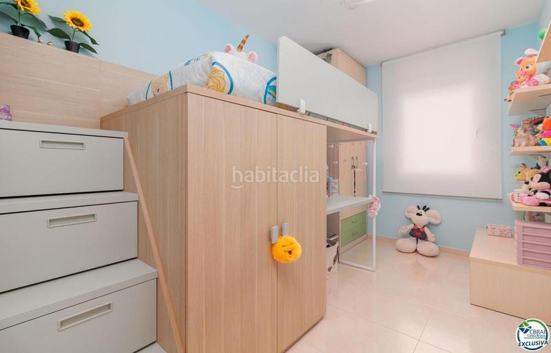 Foto b4c0828b-2e9a-4ac3-a9e2-2e67a0c086f2. Casa adosada casa con piscina en puigmal, 4 habitaciones, y ubicación ideal. en Empuriabrava