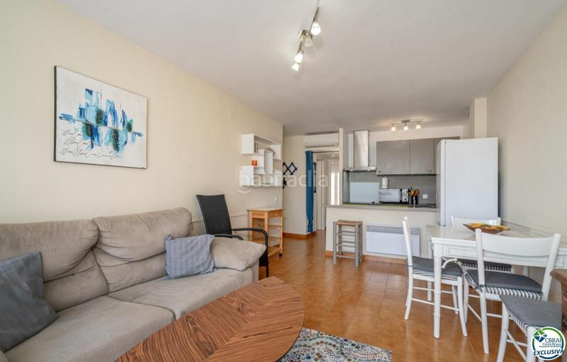 Foto 02beea28-d3c5-49f5-a6ca-1f0b3129b8a6. Apartamento bonito apartamento con preciosa terraza, y solárium con vistas al mar en Empuriabrava