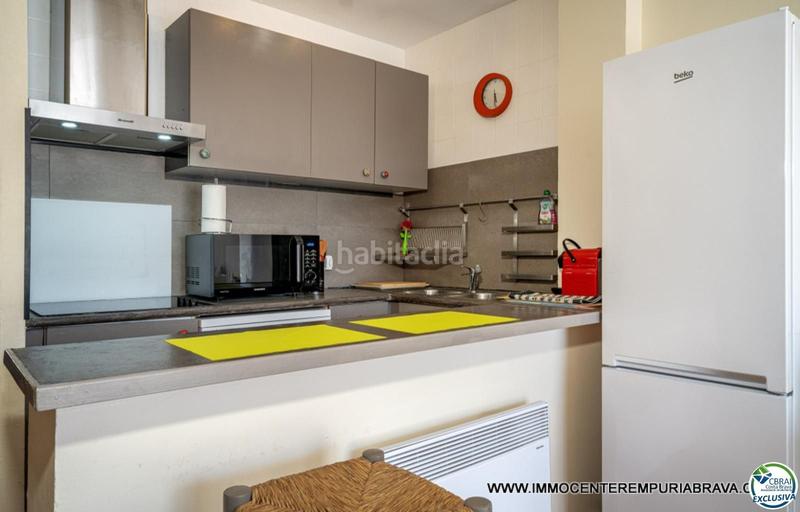 Foto 6c13fc17-ea66-4b32-8d7f-944530e33b64. Apartamento bonito apartamento con preciosa terraza, y solárium con vistas al mar en Empuriabrava