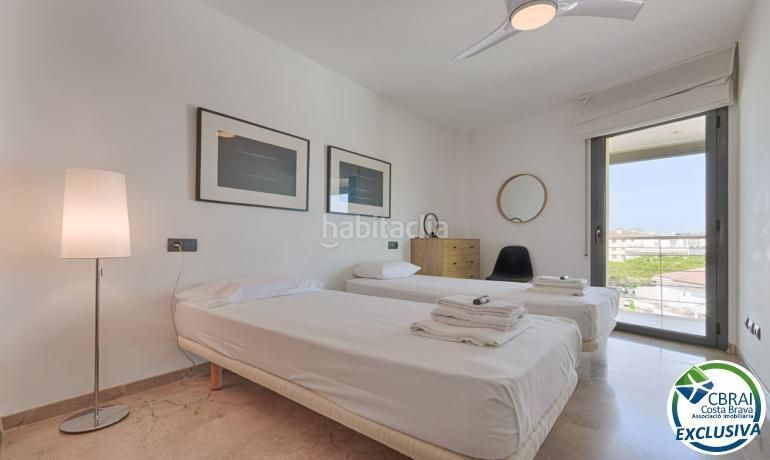 Foto 12956036-3417-4c7b-9801-e5d08d97c2a0. Apartament a maritimo 31 a Salatar Roses