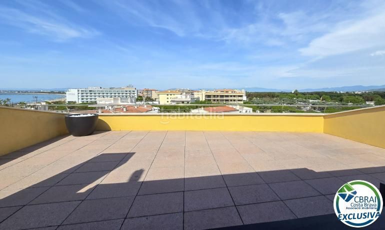 Foto ec96024f-e733-4396-987c-da1795ee9b75. Apartament a maritimo 31 a Salatar Roses