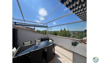 Apartament  Port emporda. Atico en venta en empuriabrava 2 habitaciones gran terraza y par