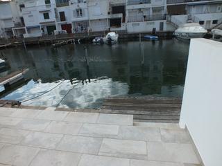 Casa adossada  Port empuries. Casa de pescador nueva con amarre y garaje