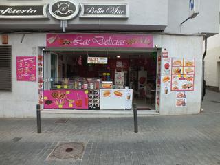 Business premise  Llevant. Traspaso tienda de golosinas  cafeteria