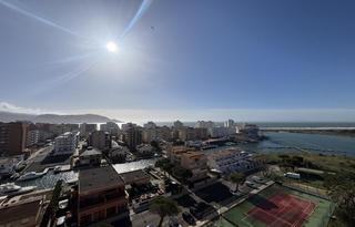 Estudi  Cap ponent. Estudio con vistas al mar