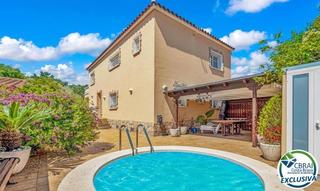 Casa  Mas nou. Mas nou amplia casa con 5 dormitorios, garaje privado,  jardín,