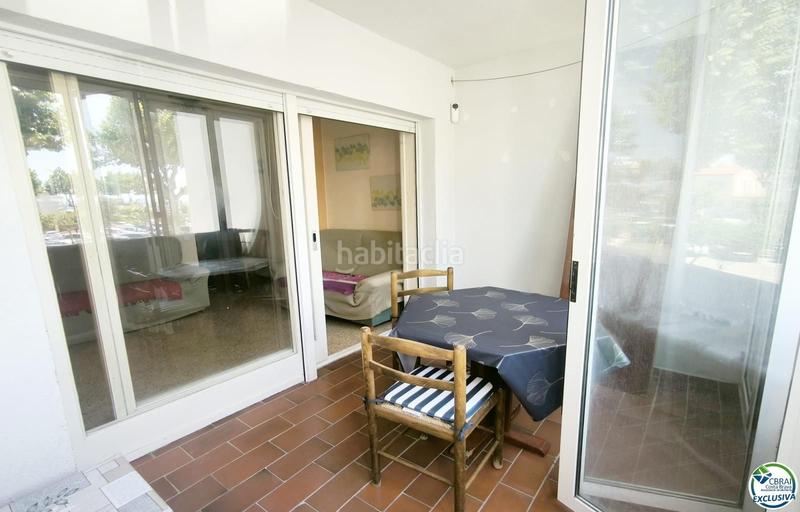 Foto 5af25f9f-f8e7-4f43-937c-4f9f90d4c325. Apartamento encantadora oportunidad de apartamento con terraza en venta bahia 3 en Empuriabrava