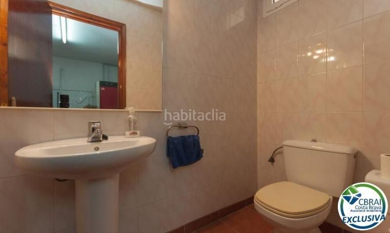 Foto 24d78ab6-9e15-4cde-8337-80e56c88406b. Casa en puigmal 24 casa grande con piscina, garaje en lote de esquina en zona tranquila. en Roses