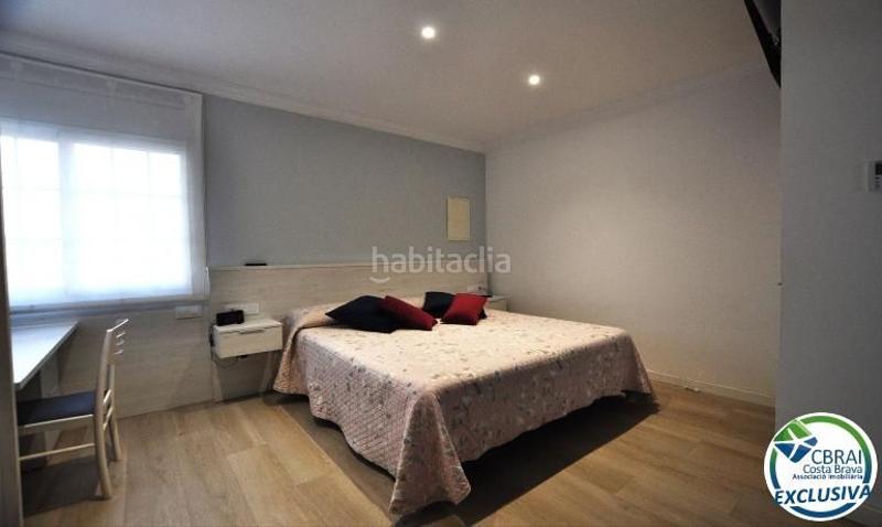 Foto 350530c8-3964-4f12-80a6-49a241bd427a. Casa en puigmal 24 casa grande con piscina, garaje en lote de esquina en zona tranquila. en Roses