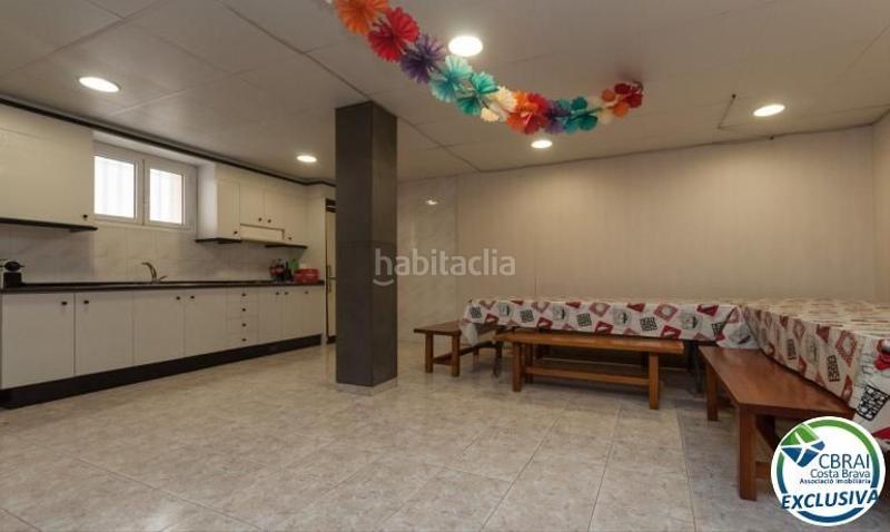 Foto 377e5ec8-01d5-480d-ad61-ce8903823efe. Casa en puigmal 24 casa grande con piscina, garaje en lote de esquina en zona tranquila. en Roses