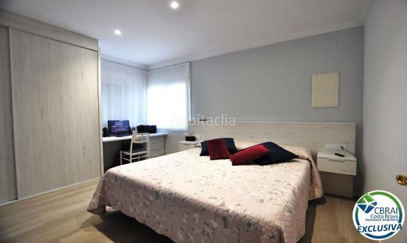 Foto cf25b477-0bb7-4d11-b516-ef6c8d2ab0c1. Casa en puigmal 24 casa grande con piscina, garaje en lote de esquina en zona tranquila. en Roses